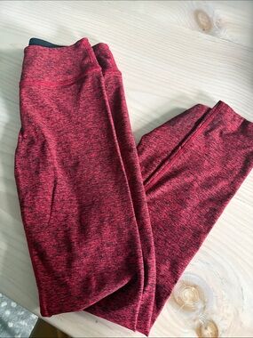 Beyond Yoga Red Marled Leggings